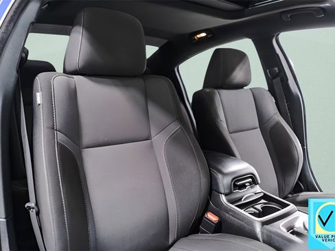 Used 2018 Dodge Charger SXT Plus w/ Driver Convenience Group image 35