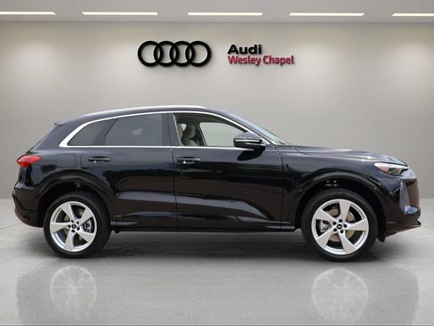 New 2026 Audi Q5 Premium Plus AWD/4WD image 6