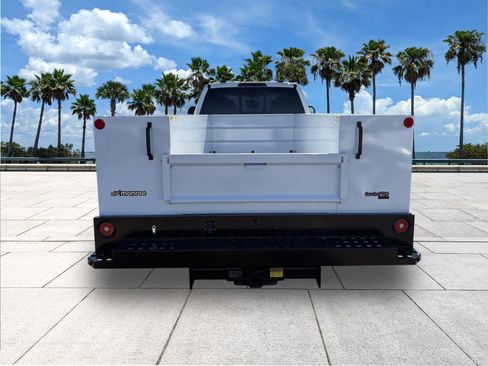 New 2026 Ford F350 XL w/ XL Chrome Package image 7