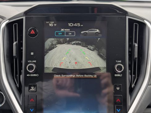 Used 2024 Subaru Crosstrek 2.0i Premium image 3