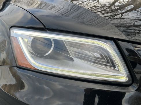 Used 2017 Audi Q5 2.0T Premium Plus w/ Technology Package image 20