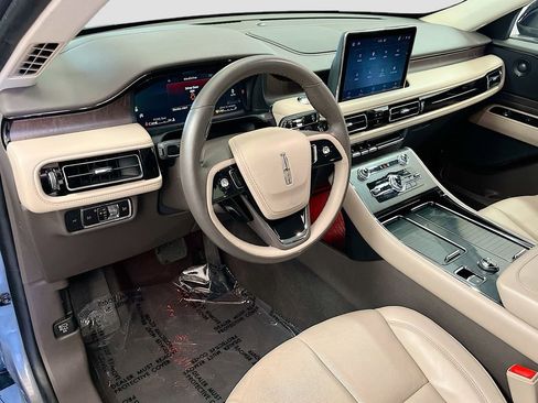 Used 2023 Lincoln Aviator Reserve w/ Elements Package Plus AWD/4WD image 9