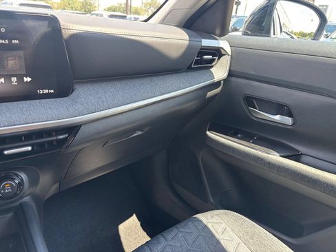 Used 2026 Nissan Kicks SV w/ Cold Weather Package AWD/4WD image 33