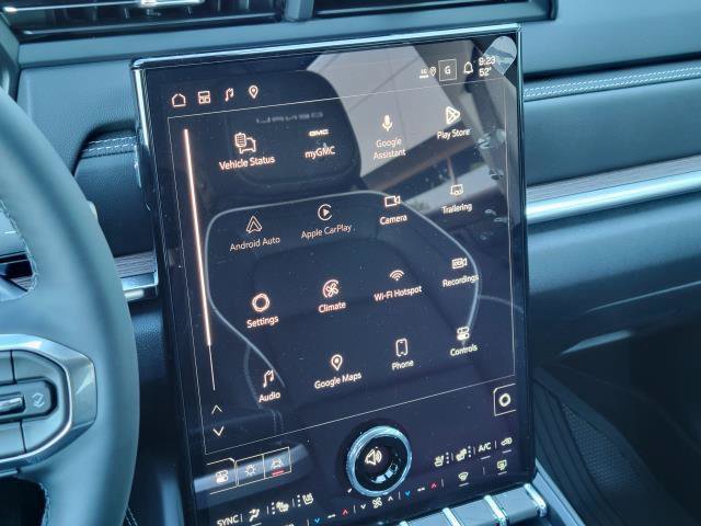 New 2027 GMC Terrain Denali w/ LPO, Floor Liner Package AWD/4WD image 25