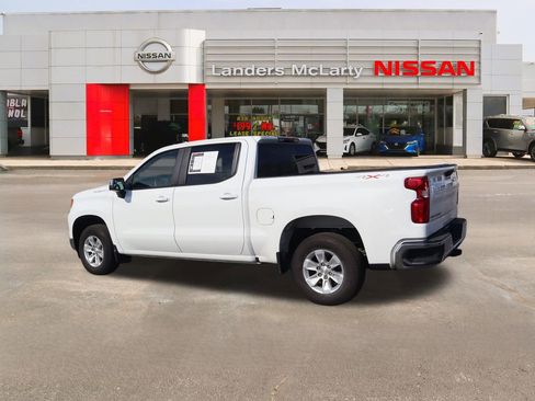 Used 2025 Chevrolet Silverado 1500 LT image 5