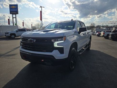 Used 2025 Chevrolet Silverado 1500 LT Trail Boss image 2