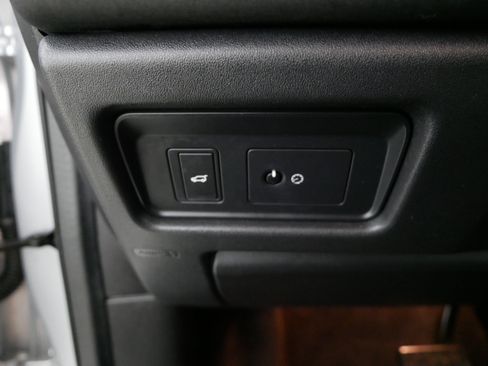 Used 2017 Land Rover Discovery Sport HSE AWD/4WD image 26