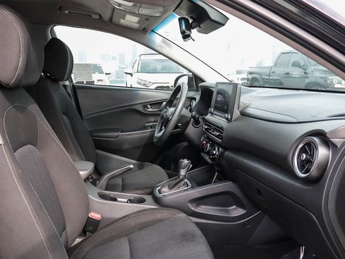 Used 2022 Hyundai Kona SEL image 16