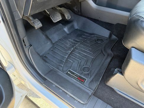 Used 2015 Ford F150 Lariat image 26