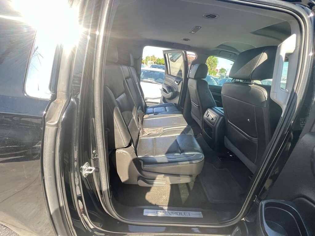 Used 2016 Chevrolet Suburban LT RWD image 17