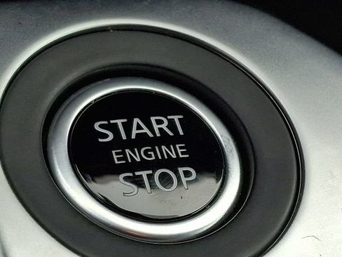 Used 2025 Nissan Sentra SV FWD image 22