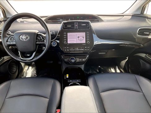 Used 2022 Toyota Prius AWD image 19