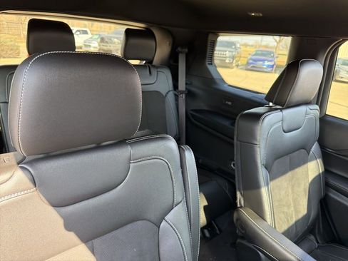 Used 2024 Jeep Grand Cherokee L Altitude image 9