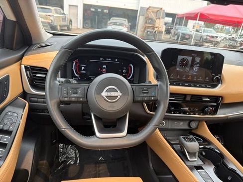 Used 2023 Nissan Rogue Platinum AWD/4WD image 13