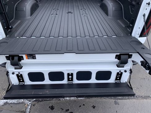 Used 2025 GMC Sierra 2500 AT4 image 11