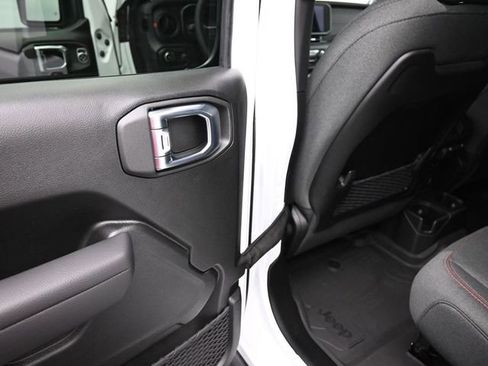 New 2026 Jeep Wrangler Unlimited Rubicon w/ Xtreme 35 Tire Package AWD/4WD image 18