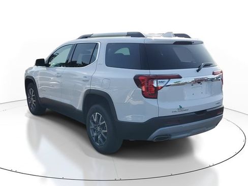 Certified 2023 GMC Acadia SLT AWD/4WD image 3