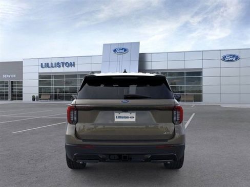 New 2026 Ford Explorer ST-Line w/ ST-Line Street Pack image 5