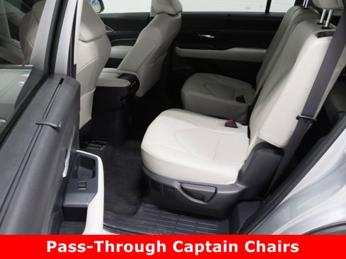 Certified 2024 Toyota Grand Highlander XLE image 28