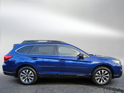 Used 2016 Subaru Outback 2.5i Limited image 2