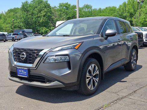 Used 2023 Nissan Rogue SV AWD/4WD image 3