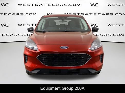 Used 2022 Ford Escape SE w/ SE Sport Appearance Package FWD image 2