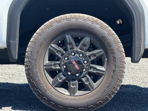 Used 2025 GMC Sierra 2500 AT4 w/ AT4 Premium Plus Package AWD/4WD image 45