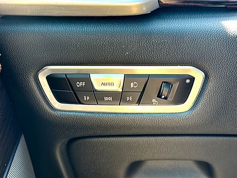 Used 2023 BMW X5 xDrive40i w/ Luxury Seating Package AWD/4WD image 38