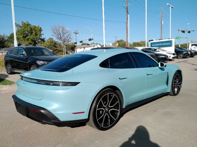Used 2022 Porsche Taycan RWD image 6