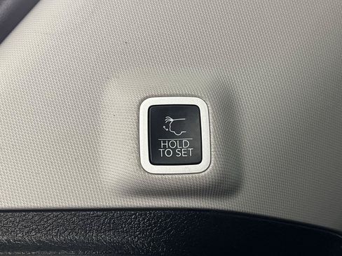 Used 2023 Jeep Grand Cherokee 4WD 4xe image 32