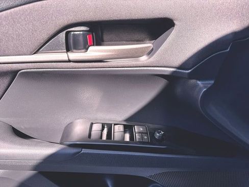 Used 2025 Toyota Camry LE image 22