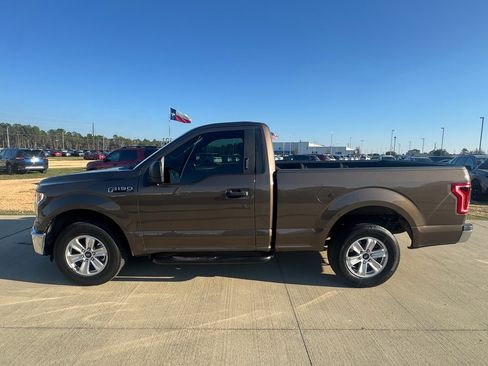 Used 2016 Ford F150 XLT image 4