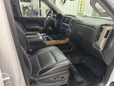 Used 2017 Chevrolet Silverado 1500 High Country image 26