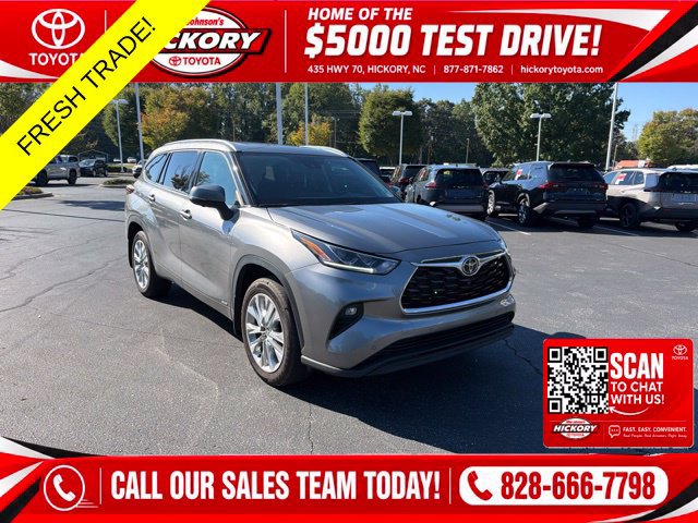 Used 2026 Toyota Highlander Limited AWD/4WD image 1
