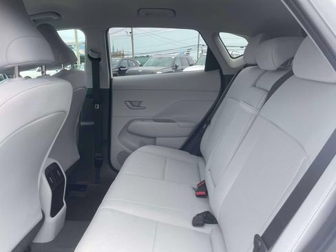 Used 2024 Hyundai Kona SEL AWD/4WD image 12