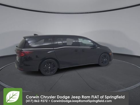 Used 2024 Honda Odyssey Sport image 17