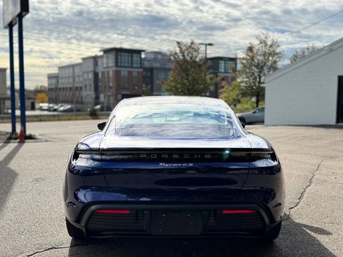 Used 2022 Porsche Taycan 4S image 5