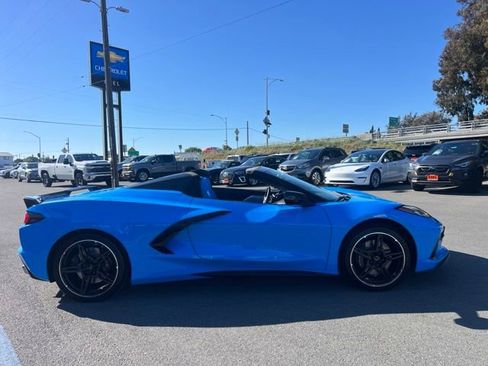 Used 2023 Chevrolet Corvette Stingray Premium Conv w/ Z51 Performance Package RWD image 5