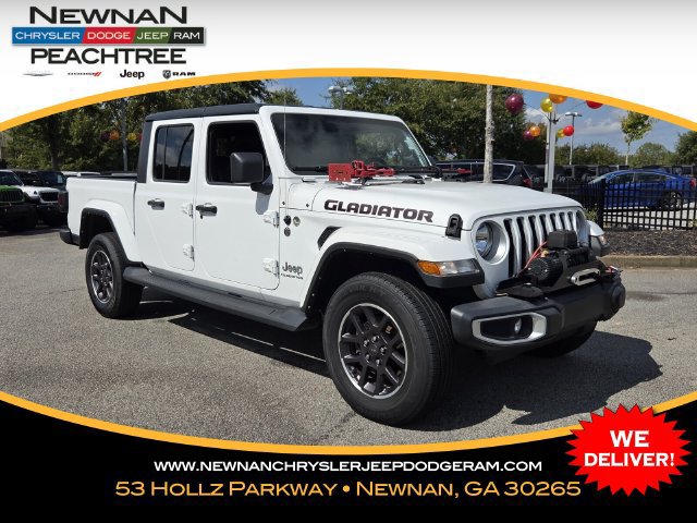 Used 2022 Jeep Gladiator Overland w/ Popular Equipment Package AWD/4WD image 1
