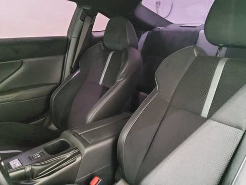 Used 2022 Toyota GR86 Premium RWD image 18