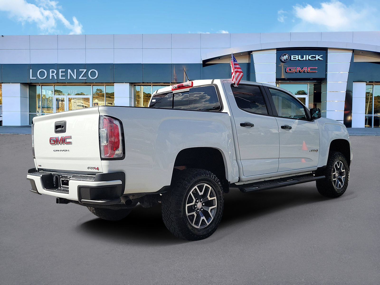 Used 2022 GMC Canyon AT4 w/ Trailering Package AWD/4WD image 5