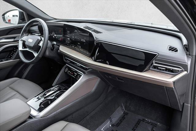 Certified 2025 Audi Q5 Premium w/ Convenience Package AWD/4WD image 25