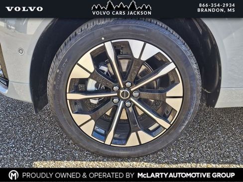 New 2026 Volvo XC60 B5 Plus w/ Protection Package Premier AWD/4WD image 23
