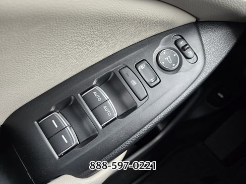 Used 2022 Honda Accord Touring image 28