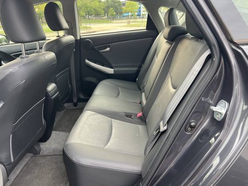 Used 2013 Toyota Prius Four w/ Deluxe Solar Roof Pkg FWD image 9