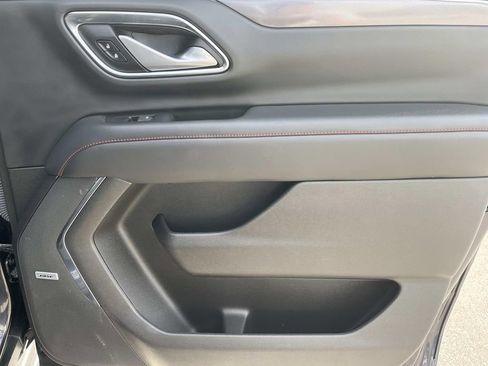 Used 2022 Chevrolet Suburban RST w/ Luxury Package image 22