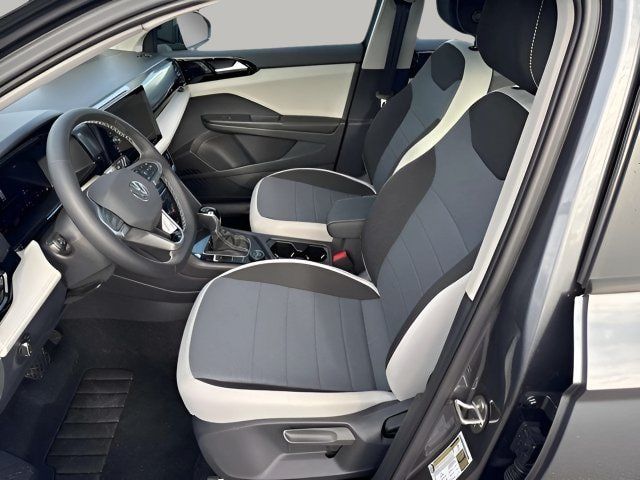 Certified 2025 Volkswagen Taos S AWD/4WD image 5