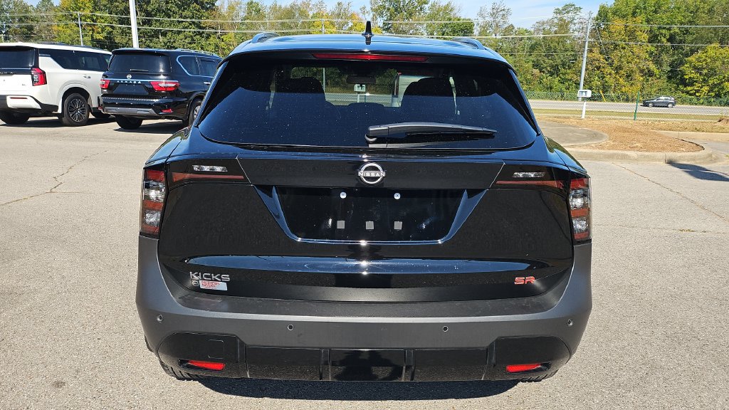 Used 2026 Nissan Kicks SR FWD image 14