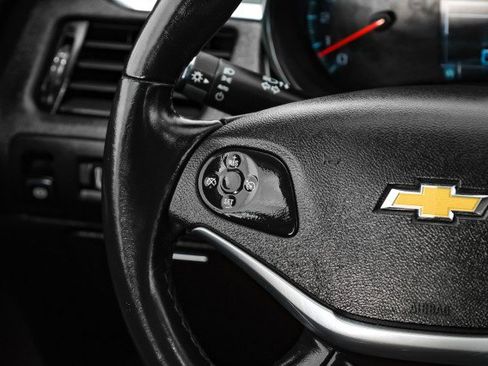 Used 2019 Chevrolet Impala LT image 14