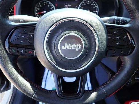 Used 2022 Jeep Renegade Trailhawk AWD/4WD image 17